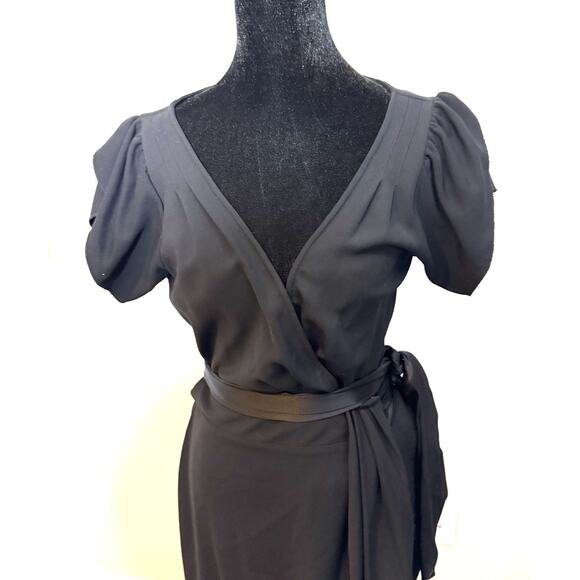 Diane Von Furstenberg Black wrap dress Antoinette Size 10 Short Sleeve - Picture 2 of 7